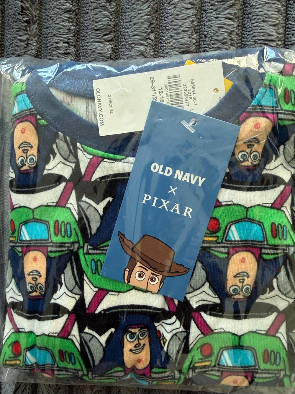 Old Navy Pixar Kids Buzz & Woody Pajama set top ands pants - Navy, Green